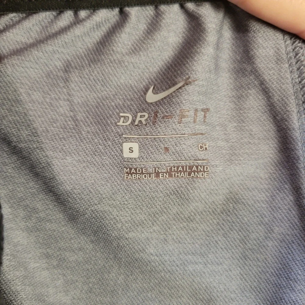 Nike Dri-FIT Womens Gray Heather Athletic Running Training Shorts Small